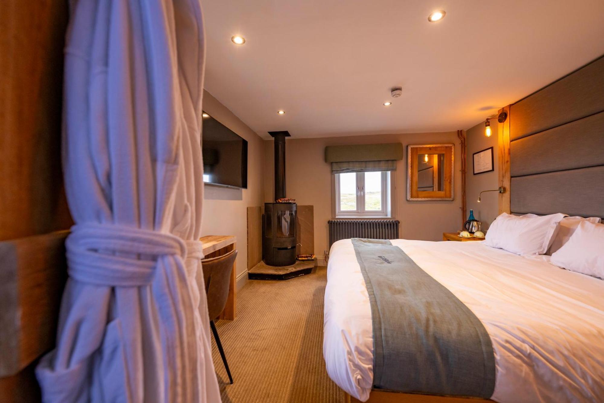 The Tan Hill Inn Keld Экстерьер фото